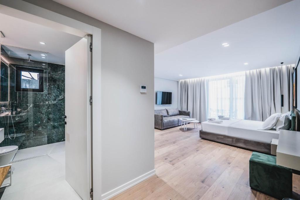 Suite with Balcony